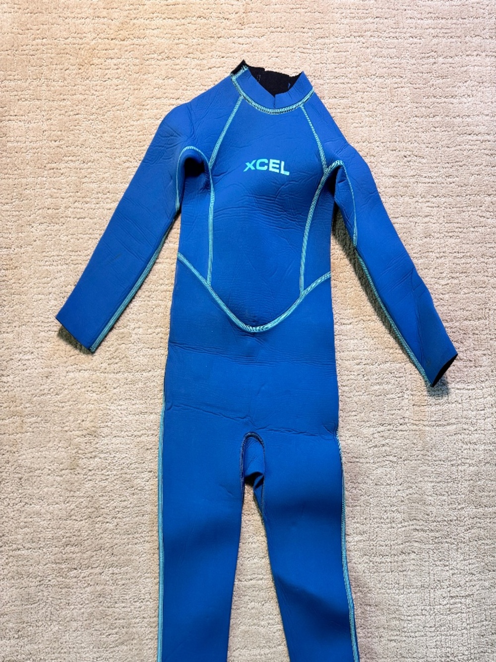 Excel youth 3mm wetsuit size 5
